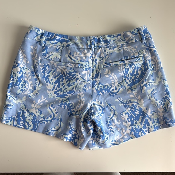 Lilly Pulitzer Callahan Knit Short Blue Peri Turtley Awesome Size 4 Stretch - Picture 8 of 9